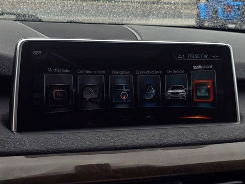 Used 2017 BMW X5 xDrive40e AWD/4WD image 36