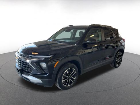 Used 2025 Chevrolet TrailBlazer LT image 7