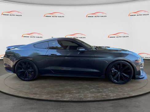 Used 2020 Ford Mustang Coupe RWD image 6