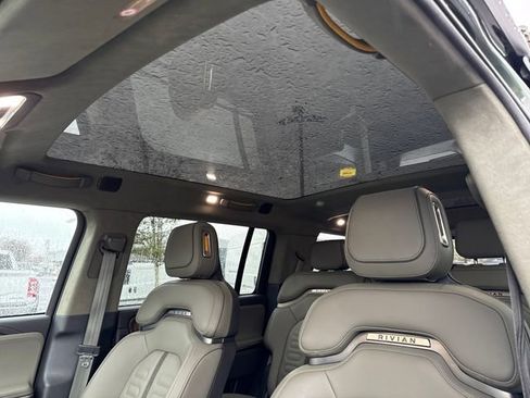 Used 2023 Rivian R1S Adventure image 58