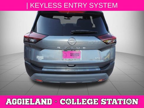 Certified 2023 Nissan Rogue SV FWD image 5