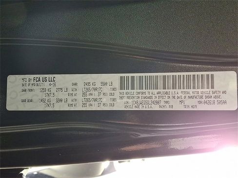 Used 2016 Jeep Wrangler Unlimited Sahara image 25