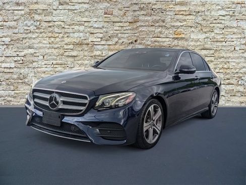 Used 2020 Mercedes-Benz E 350 4MATIC Sedan image 5