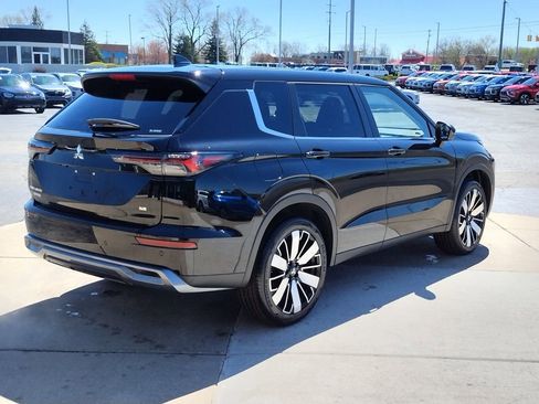New 2026 Mitsubishi Outlander SE AWD/4WD image 16