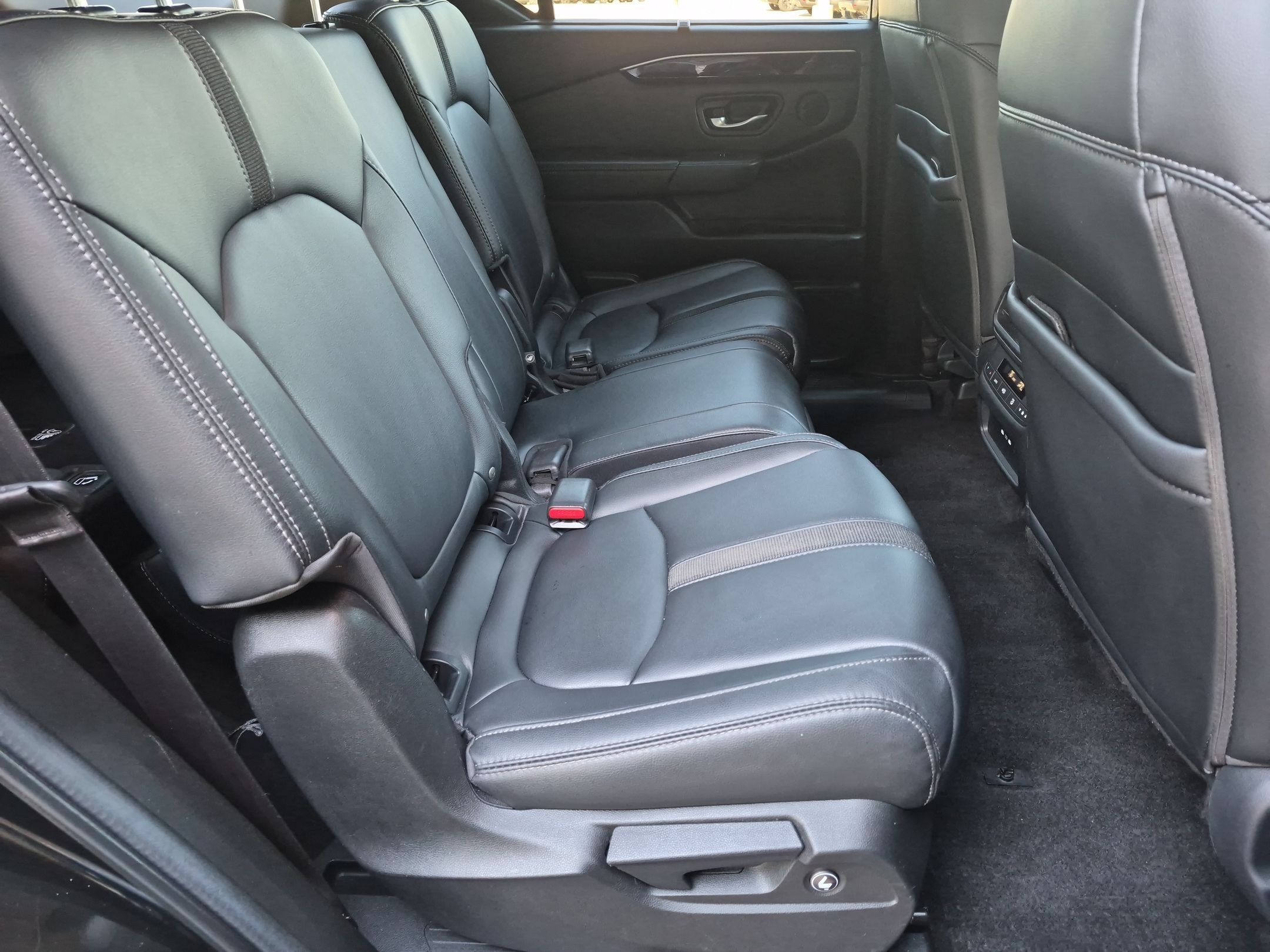Used 2024 Honda Pilot EX-L image 29