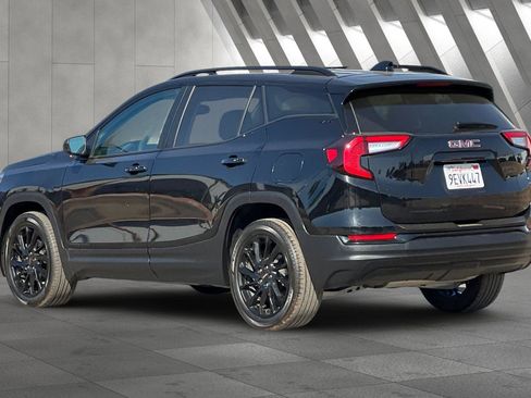 Certified 2023 GMC Terrain SLE w/ Driver Convenience Package image 6