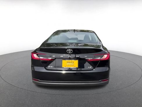 Used 2025 Toyota Camry LE FWD image 12