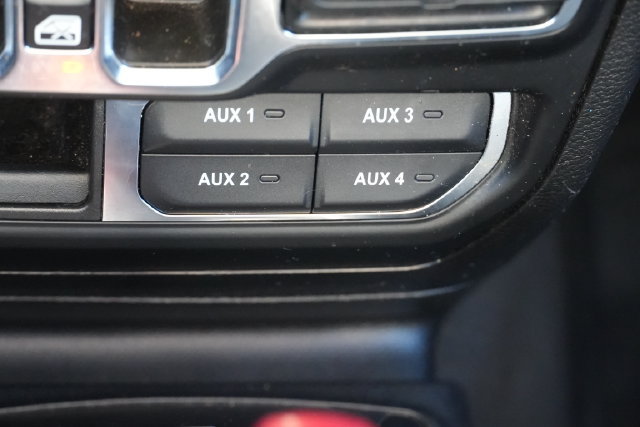 Used 2021 Jeep Wrangler Unlimited Sahara AWD/4WD image 36