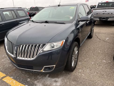 Used 2013 Lincoln MKX AWD image 5