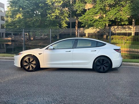 Used 2025 Tesla Model 3 RWD image 8