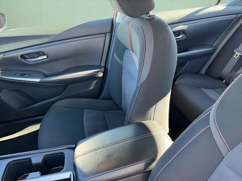 Used 2022 Nissan Sentra SR w/ Electronics Package image 8