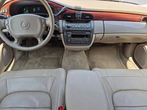 Used 2004 Cadillac De Ville w/ Equipment Group FWD image 16