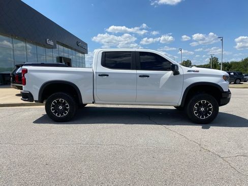 Used 2023 Chevrolet Silverado 1500 ZR2 AWD/4WD image 8