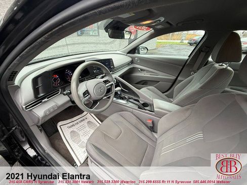 Used 2021 Hyundai Elantra SEL image 16