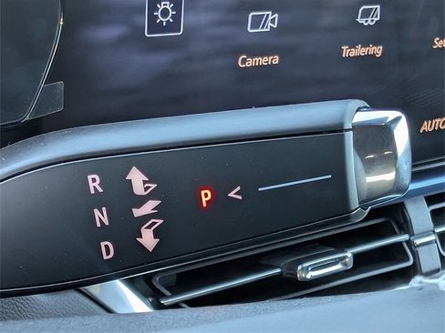 New 2026 Chevrolet Equinox EV LT image 21