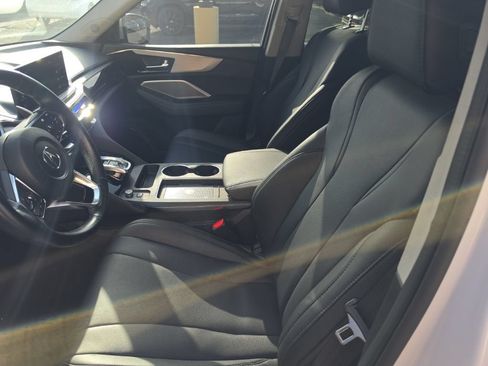 Used 2025 Acura MDX FWD image 9