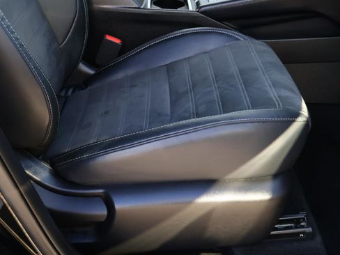 Used 2023 Mitsubishi Outlander SE image 15