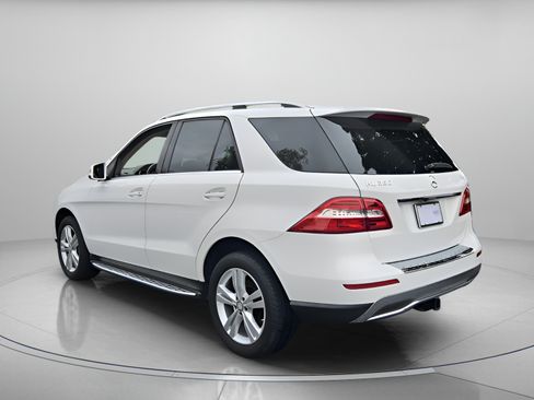 Used 2015 Mercedes-Benz ML 350 4MATIC image 3