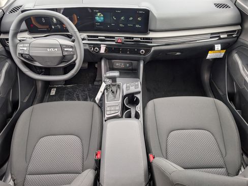 New 2026 Kia Sportage LX FWD image 5