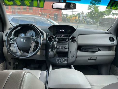 Used 2015 Honda Pilot Touring image 17