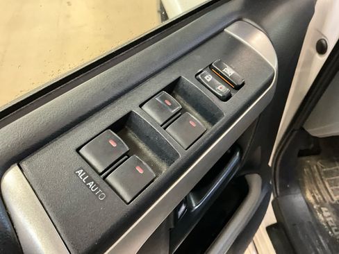 Used 2012 Toyota 4Runner SR5 w/ Premium Pkg AWD/4WD image 31