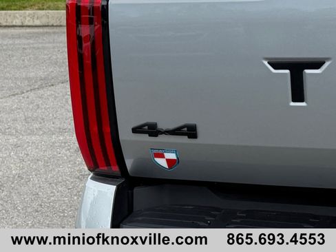 Used 2024 Toyota Tundra SR5 w/ SR5 Convenience Package AWD/4WD image 12