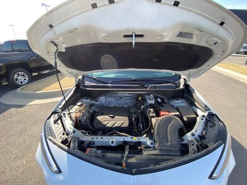 Used 2024 Buick Encore GX Avenir w/ Avenir Convenience Package image 29