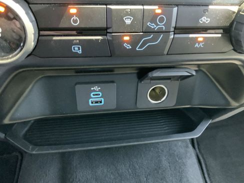 Used 2025 Ford F250 XLT AWD/4WD image 42