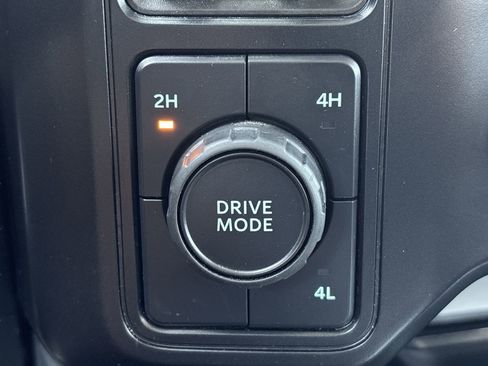 Certified 2025 Ford F450 Lariat image 25