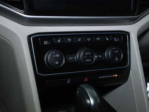 Certified 2023 Volkswagen Atlas SEL AWD/4WD image 28