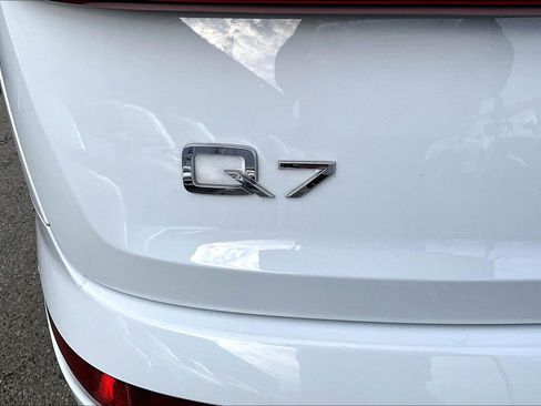 Used 2023 Audi Q7 2.0T Premium w/ Towing Package image 24