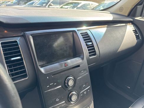 Used 2019 Ford Flex SEL w/ Equipment Group 202A FWD image 8