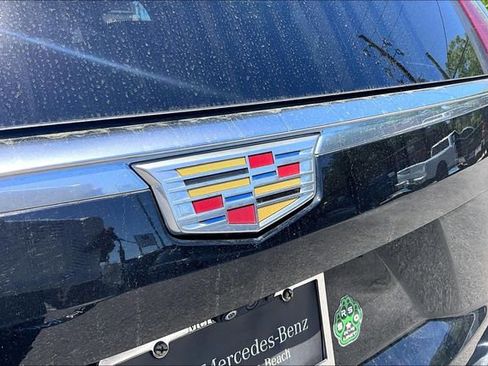Used 2023 Cadillac Escalade Premium Luxury AWD/4WD image 21