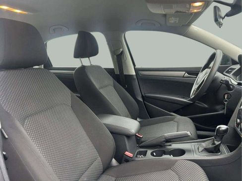 Used 2015 Volkswagen Passat 1.8T S image 26