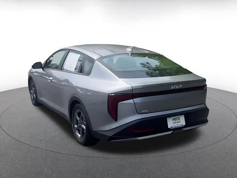 Used 2025 Kia K4 LXS image 11