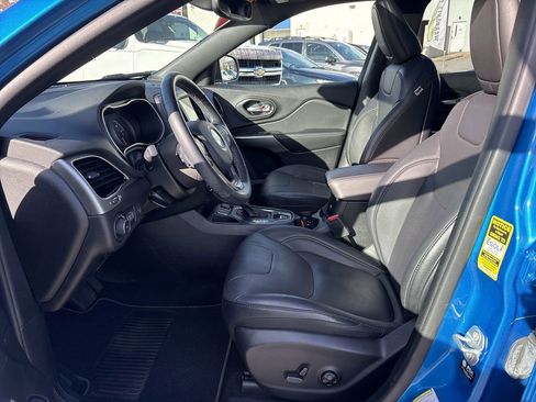 Used 2021 Jeep Cherokee Latitude Lux 80th Anniv w/ Quick Order Package 26U 80TH image 22