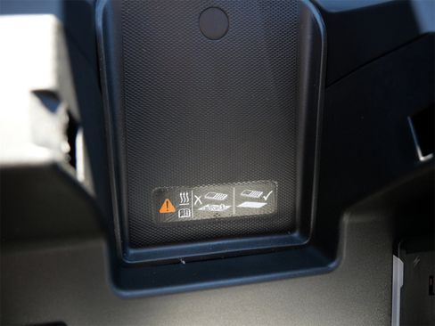 New 2026 GMC Sierra 2500 SLT w/ SLT Premium Package image 12