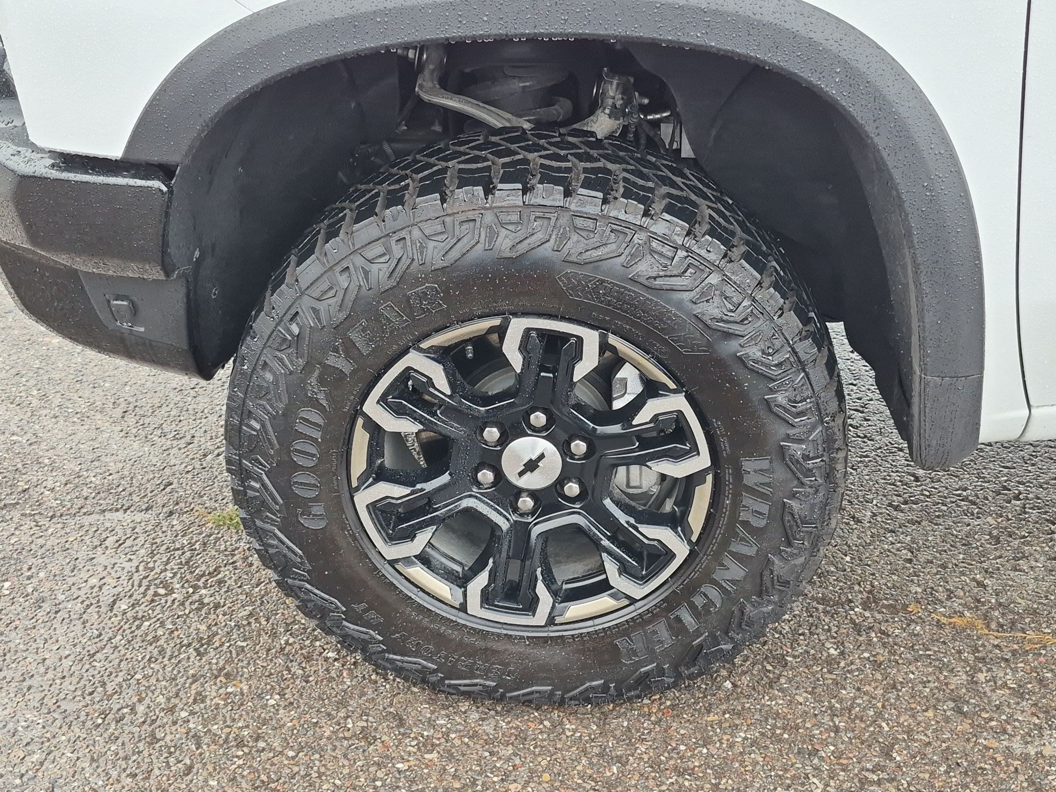 Used 2026 Chevrolet Silverado 1500 ZR2 w/ LPO, Dark Essentials Package AWD/4WD image 11