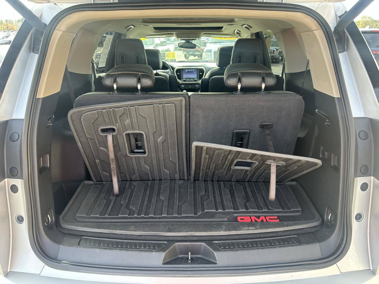 Used 2017 GMC Acadia Denali AWD/4WD image 18