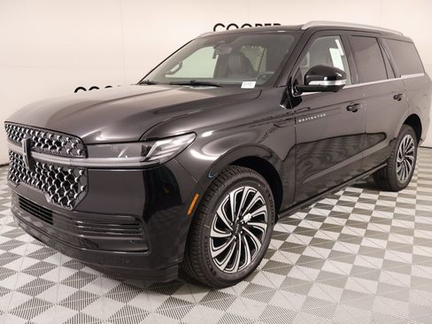 New 2026 Lincoln Navigator Black Label AWD/4WD image 11
