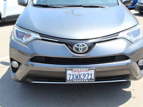 Used 2017 Toyota RAV4 XLE w/ Carpet Mat Package FWD image 6