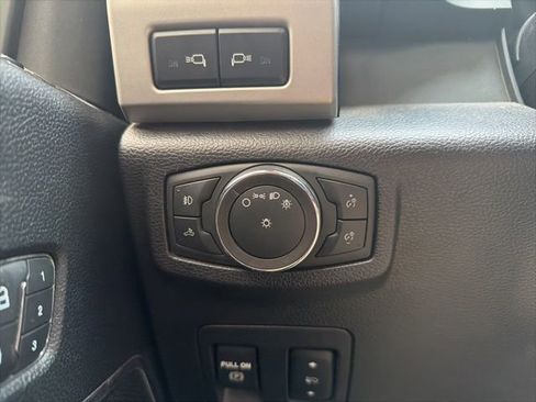 Used 2019 Ford F150 Lariat w/ Equipment Group 502A Luxury image 28