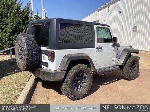 Used 2016 Jeep Wrangler Sport image 6
