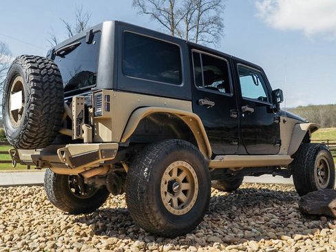 Used 2017 Jeep Wrangler Unlimited Sport w/ Quick Order Package 24S image 8