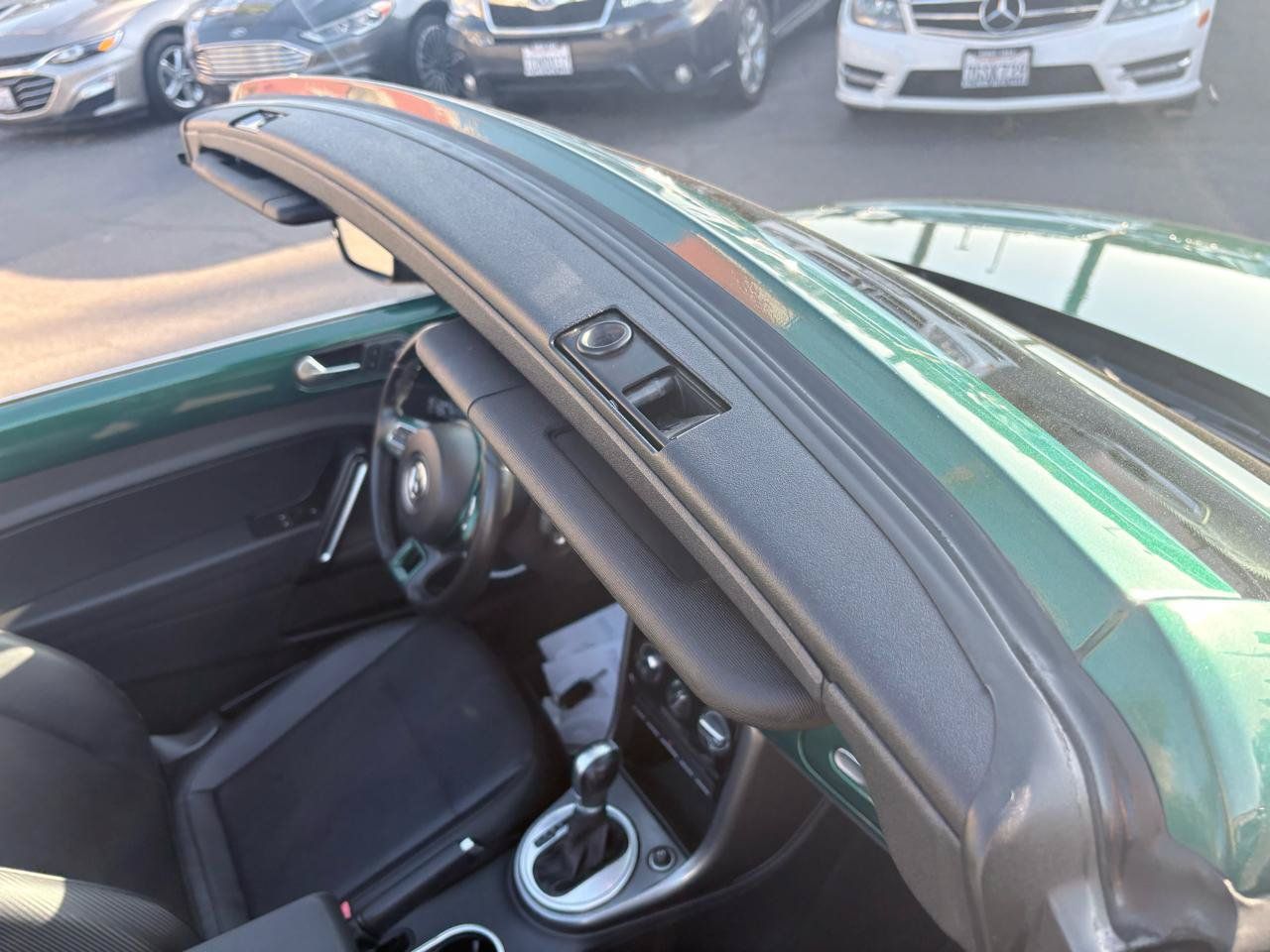 Used 2017 Volkswagen Beetle 1.8T S FWD image 19