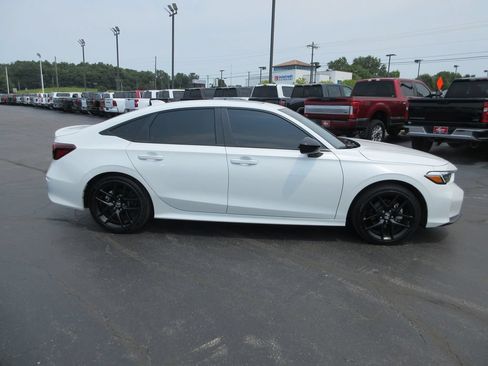 Used 2025 Honda Civic FWD Hybrid Sedan image 5
