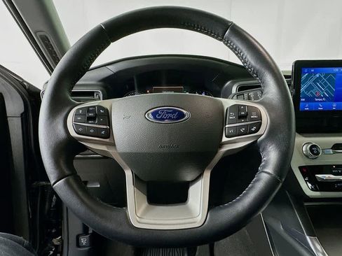Certified 2022 Ford Explorer XLT w/ Equipment Group 202A image 16
