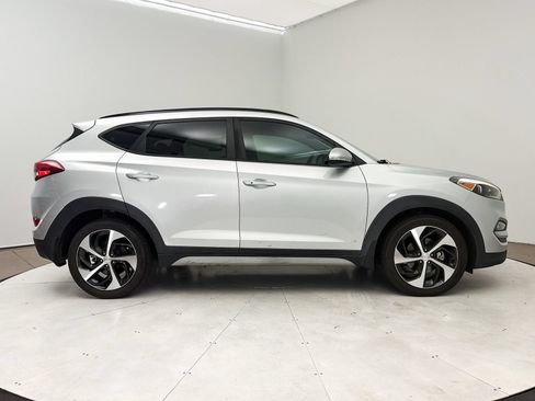 Used 2018 Hyundai Tucson Value FWD image 24