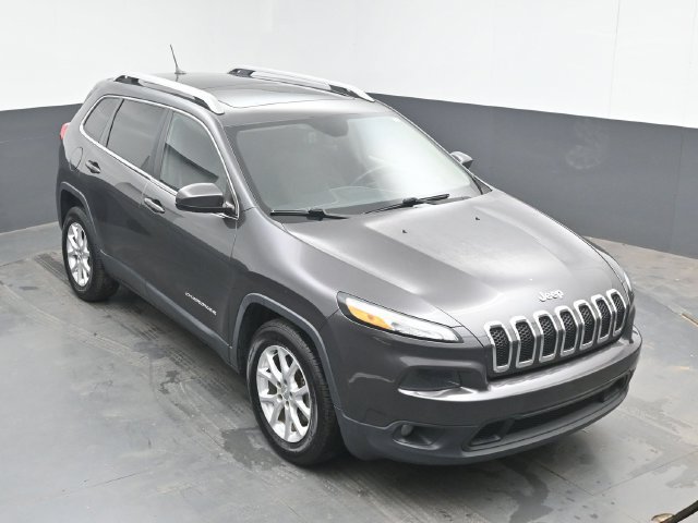 Used 2015 Jeep Cherokee Latitude w/ Comfort/Convenience Group FWD image 13