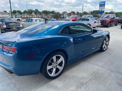 Used 2010 Chevrolet Camaro SS w/ RS Package RWD image 9